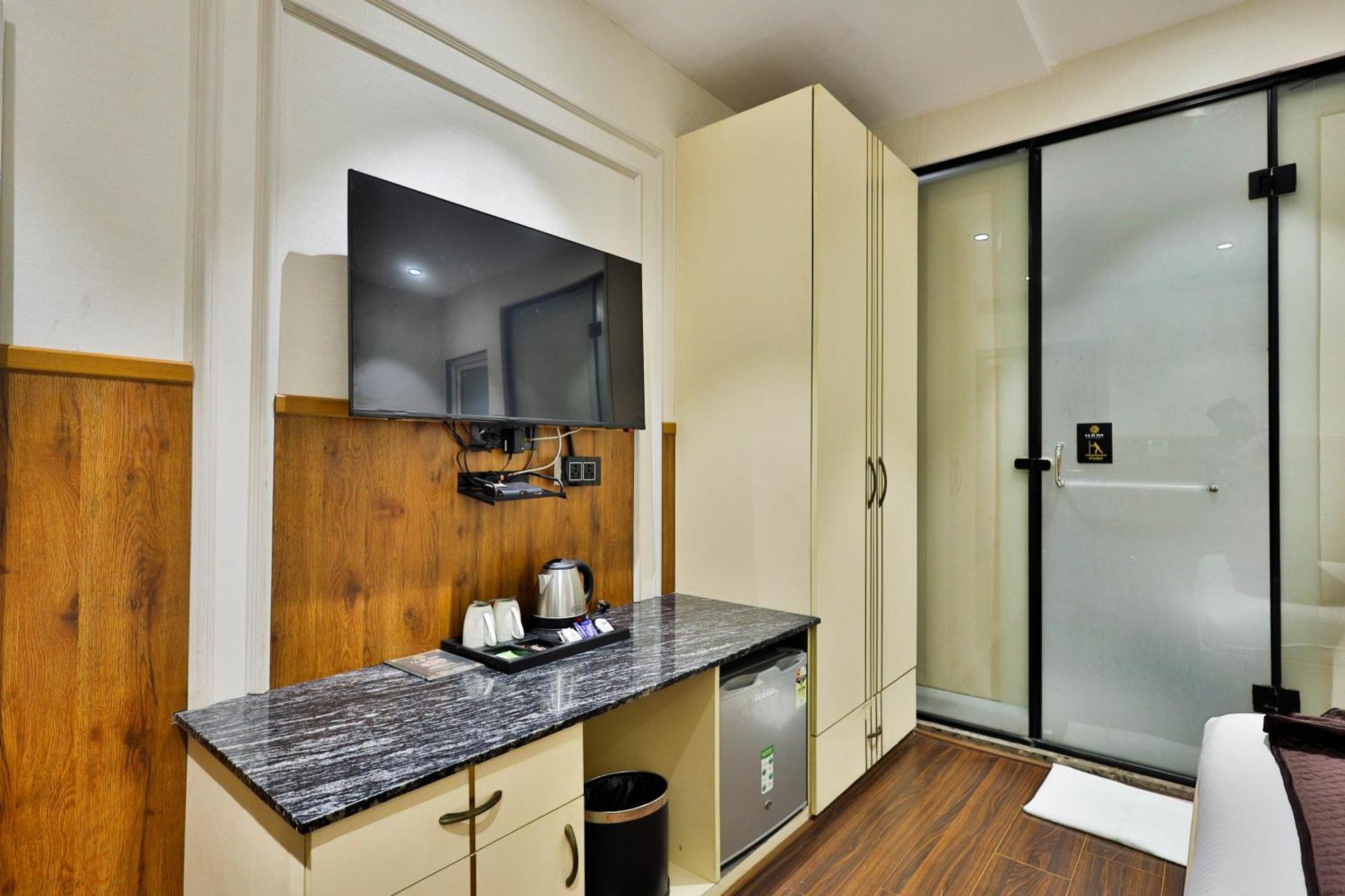 Clay Inn Hotels, Paschim Vihar Deli Exterior foto